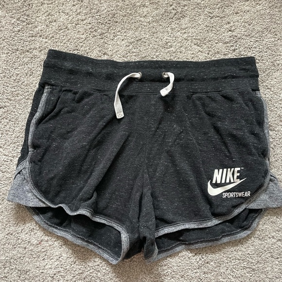 Nike Pants - ⭐️2for$16 Nike soft sweat shorts